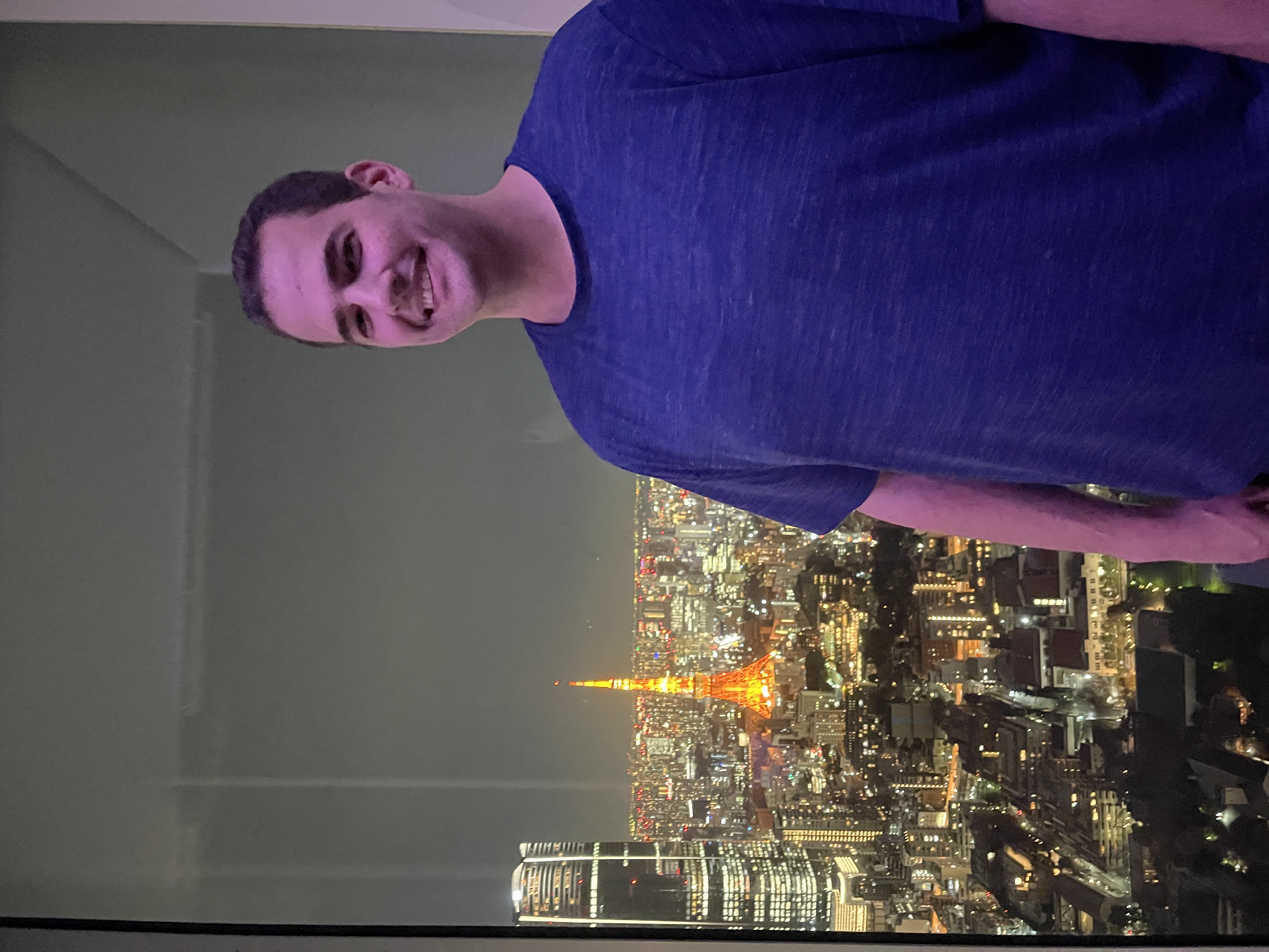 Christopher Chavez headshot